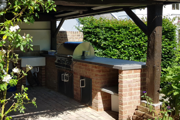 outdoor kitchen