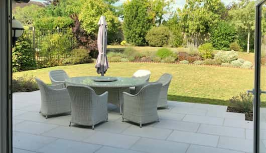 outdoor living area
